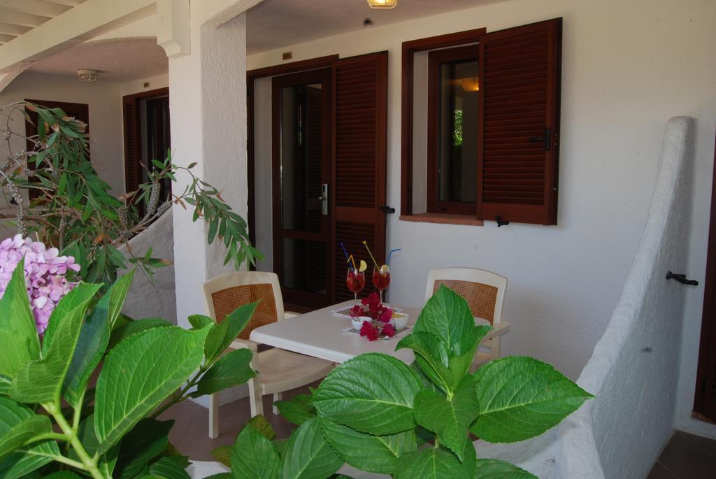 Hotel Mon Repos Baja Sardinia Chambre photo
