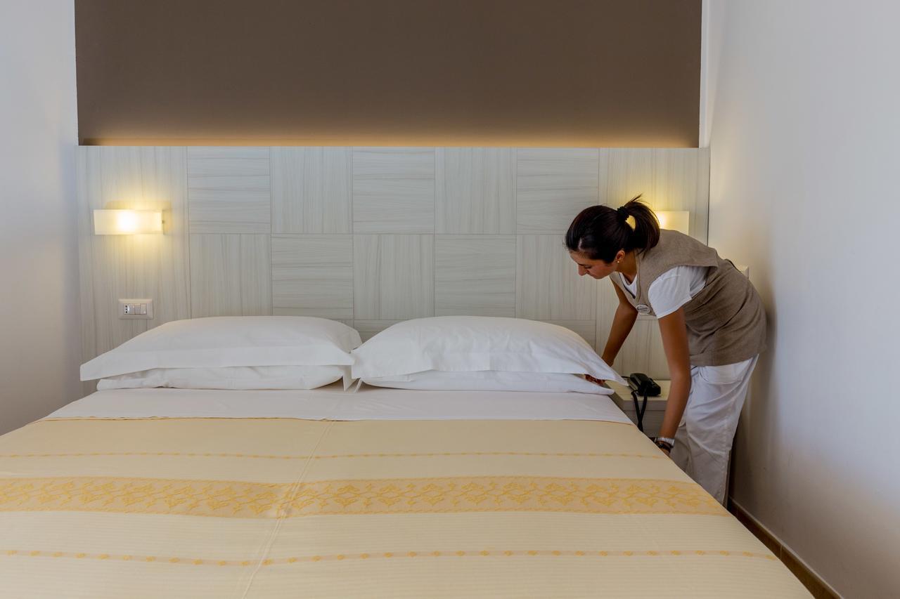 Hotel Mon Repos Baja Sardinia Extérieur photo